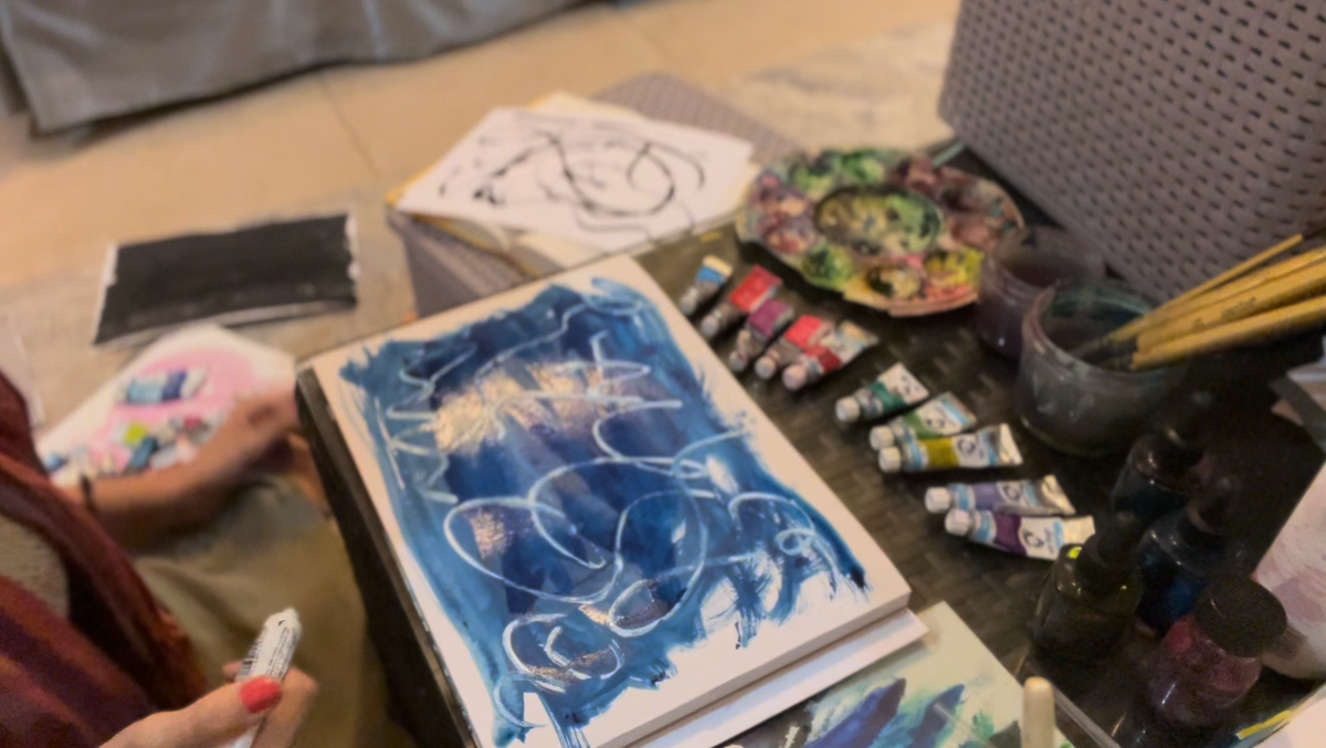 The Making Of Blue White Abstrakt